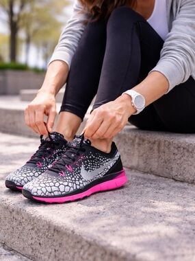 Nike Free 5.0 TR Fit 5 Print Sz 8 Lightweight Flex Trainer Bold Black Pink Gym